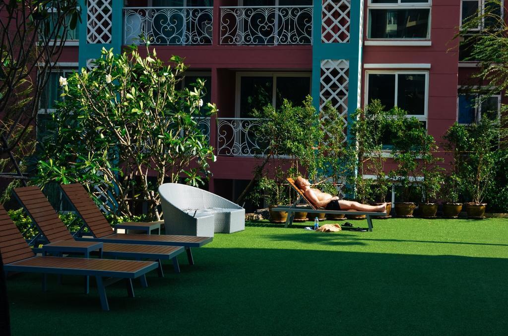 Grand Caribbean Resort Jomtian パッタヤー エクステリア 写真