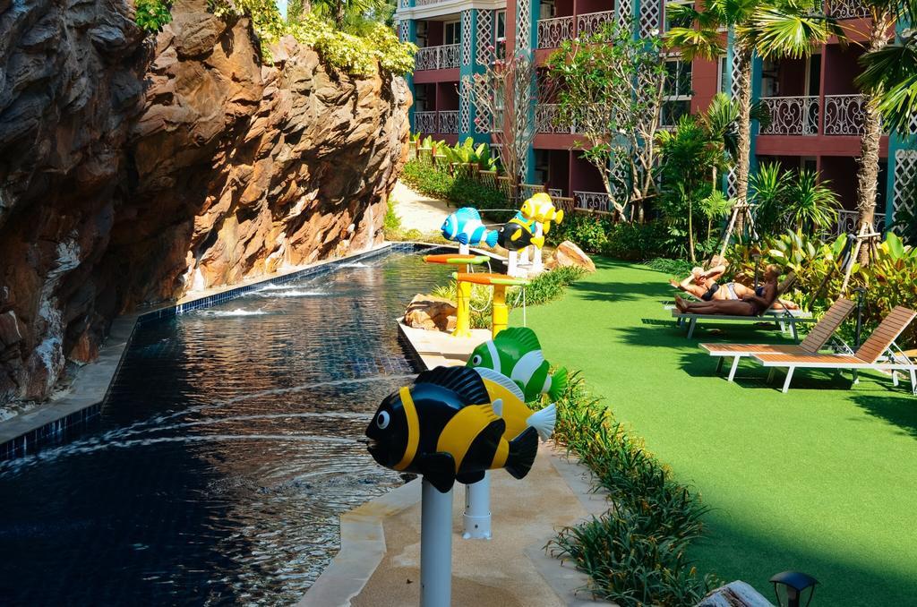 Grand Caribbean Resort Jomtian パッタヤー エクステリア 写真