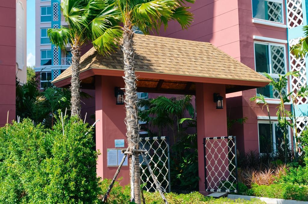 Grand Caribbean Resort Jomtian パッタヤー エクステリア 写真