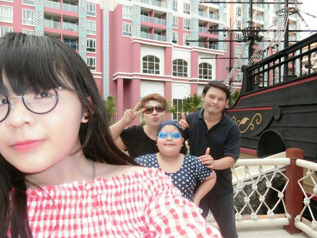 Grand Caribbean Resort Jomtian パッタヤー エクステリア 写真