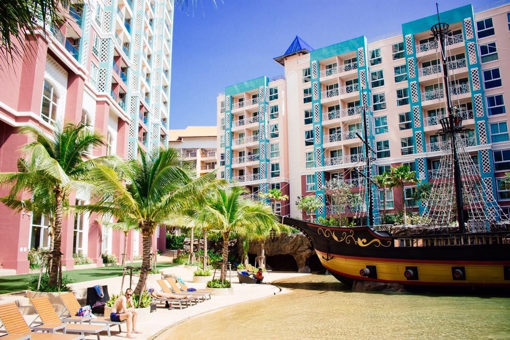 Grand Caribbean Resort Jomtian パッタヤー エクステリア 写真
