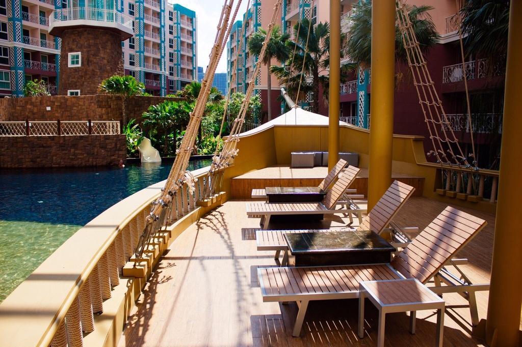 Grand Caribbean Resort Jomtian パッタヤー エクステリア 写真